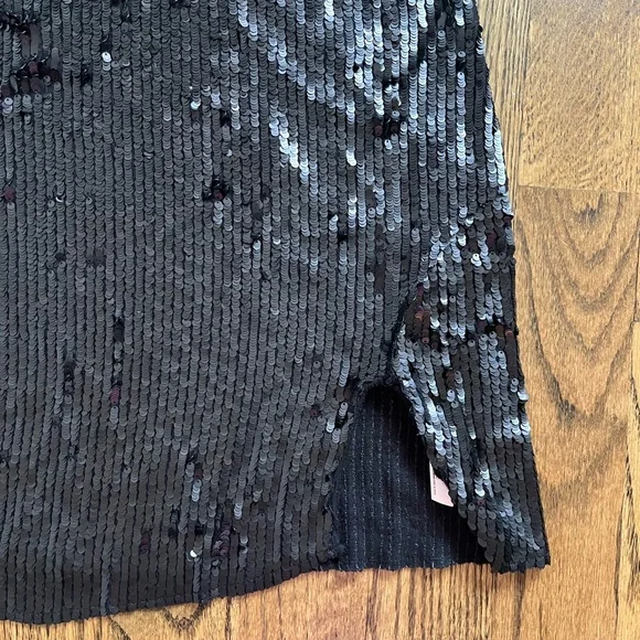 New free people mini sequin dress. Gorgeous low back. Medium. - Picture 2 of 12